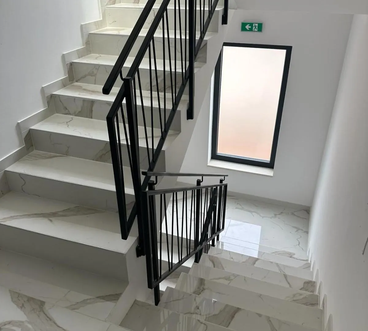 Apartments Harmony Hills Pula 0*,